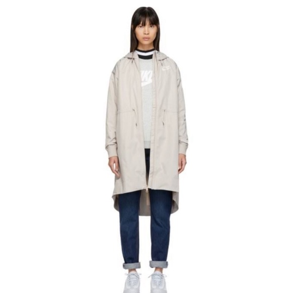 Nike Shield Windrunner Longline Jacket Desert Sand Small - Picture 2 of 7